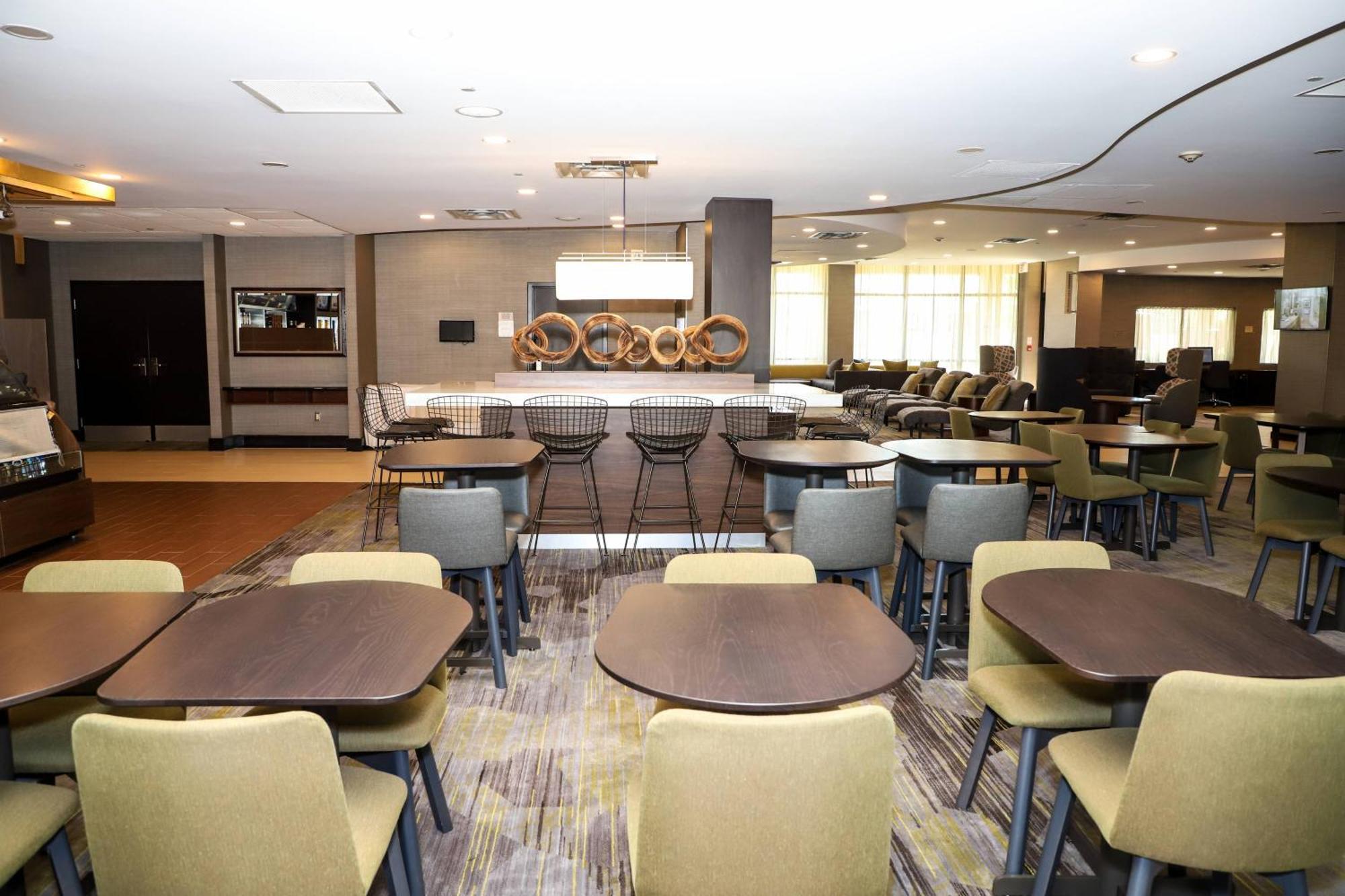 Hotel Courtyard By Marriott Toronto Brampton Zewnętrze zdjęcie